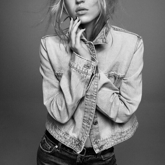 Zara Denim Jacket - Picture 1 of 9